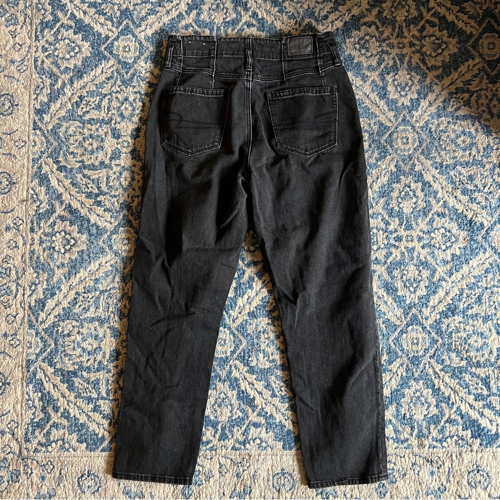 American Eagle Black Size 6 Mom Jeans